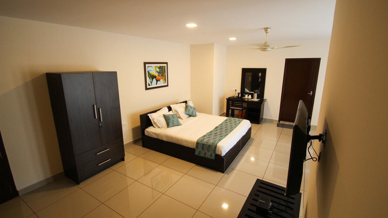 Kohinoor Hotel Alwaye Esterno foto