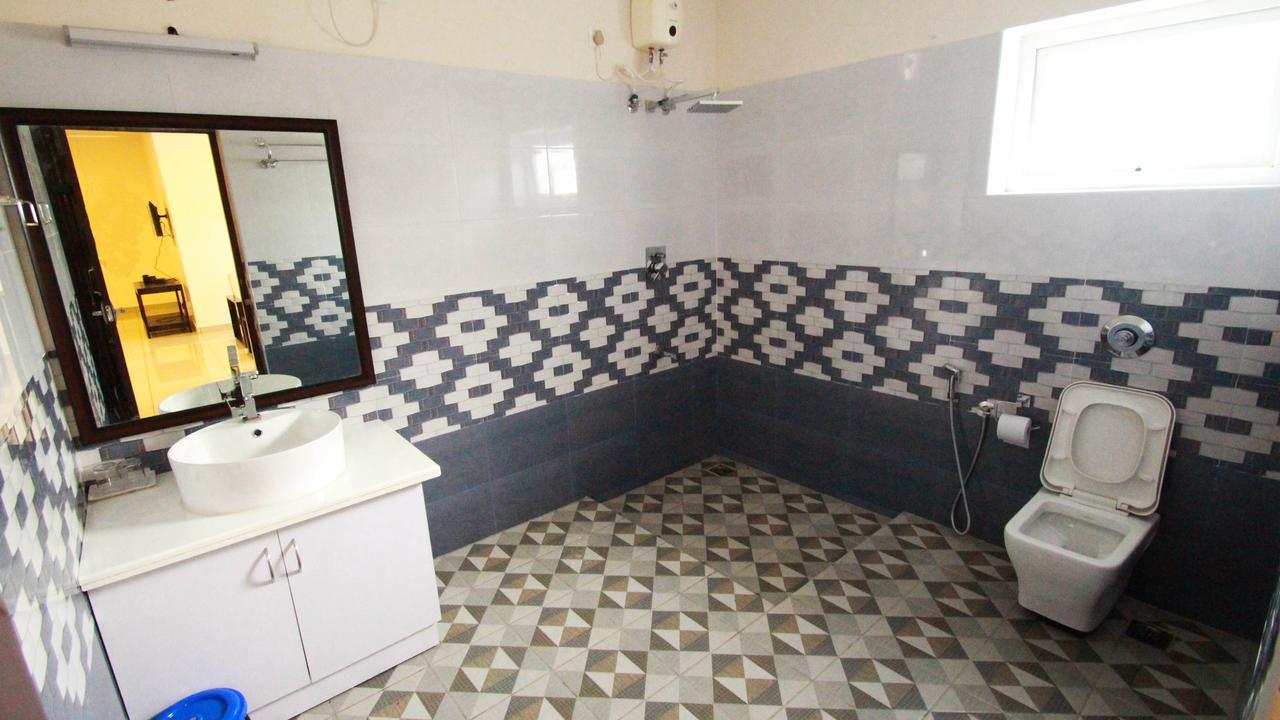Kohinoor Hotel Alwaye Esterno foto